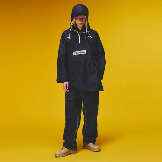 Napapijri 中性Martine Rose联名 Rainforest Axl 字母徽标贴片连帽雨衣 蓝色 NP0A4FI2B2Q1 商品图9