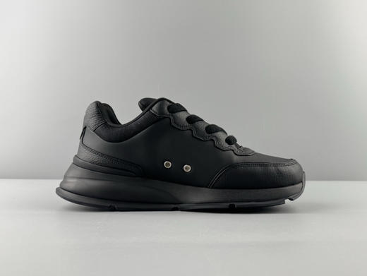 春季特惠💰680 LV 纯原版本 # 驴家 秋冬男士系列 Classic 牛皮革 圆头系带 低帮 生活休闲鞋 商品图2