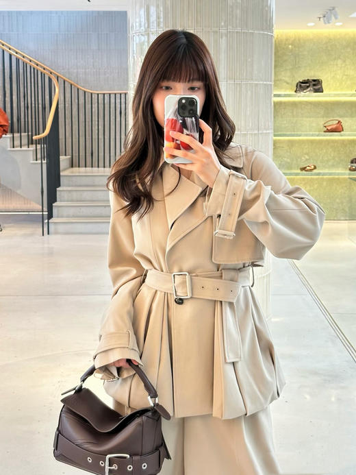 31-1 三月大新 排他性独家圆正 lew花苞裙摆 腰带系带风衣外套 我穿40 商品图2