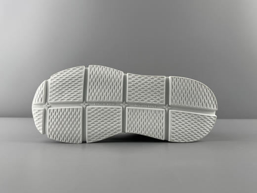 春季特惠💰680 LV 纯原版本 # 驴家 秋冬男士系列 Classic 牛皮革 圆头系带 低帮 生活休闲鞋 商品图4