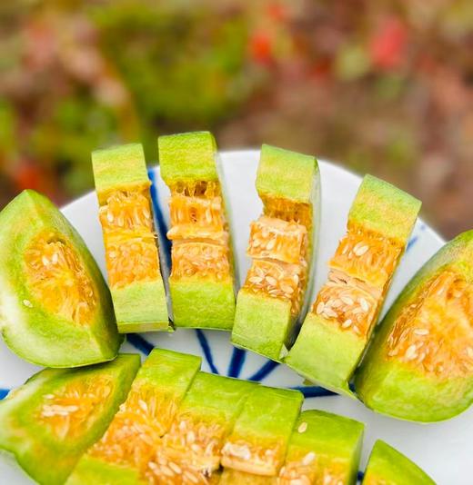 今天新到羊角蜜，像嫩黄瓜一样的脆嫩鲜活，皮洗干净了连皮一起啃才带劲个~ 商品图4