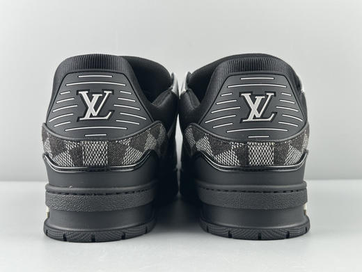 春季特惠💰720 LV鞋子 男女同款 代购品质 私人订单 驴家 Trainer 新版本 商品图6