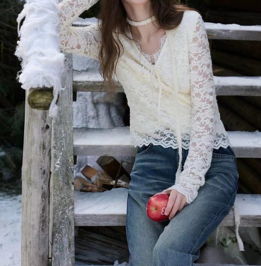 F022729春季新款修身长袖短款打底蕾丝衫小衫 商品图2