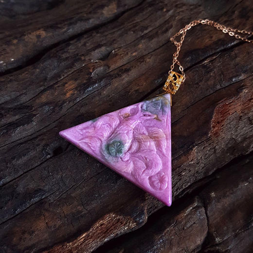 【天然正品】AU750黄金镶天然樱花粉雕九尾狐图案舒俱来（灵气、吉祥）吊坠项链31.1*31.4*4.0MM（皆取最大值）230126NJM22 商品图4