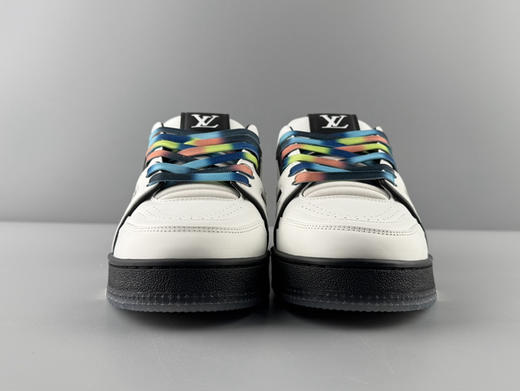 春季特惠💰720 LV 纯原版本 # 驴牌 Trainer 经典配色黑白彩虹鞋带 商品图5