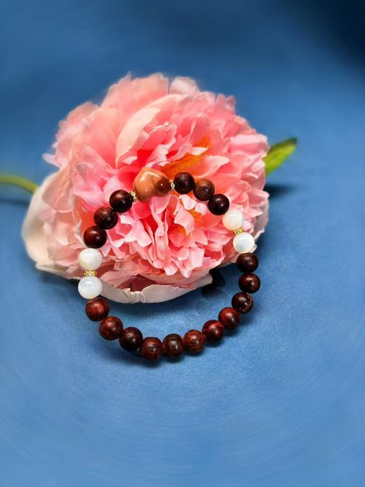 【降真香单圈手串】配粉水晶黄水晶玛瑙屁桃螺钿 直径0.8cm | 大梦香堂 商品图2