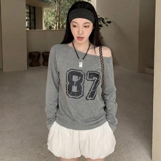 【2月8日11点截单，2.26日发货】【解锁N种穿法！】斜肩字肩斜肩高弹软糯针织打底衫 商品图1