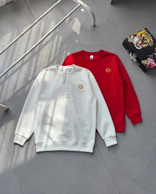 F022753新年限定情侣款！STEADYSTATE落肩宽松款圆领卫衣 商品图0