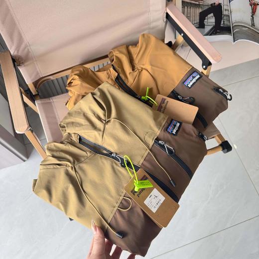 F022740户外机能徒步登山冲锋衣情侣夹克外套 商品图2