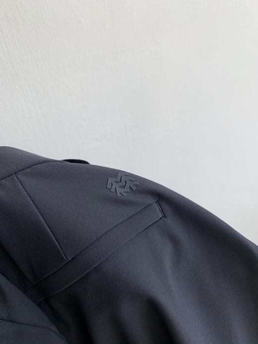 点此购买 可隆春秋季男士商务休闲防泼水软壳裤 bk 340959 商品图9