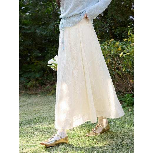 鹿向南「浮雕线条」法式杏色半身裙女春新款高级气质网纱A字裙子 商品图0