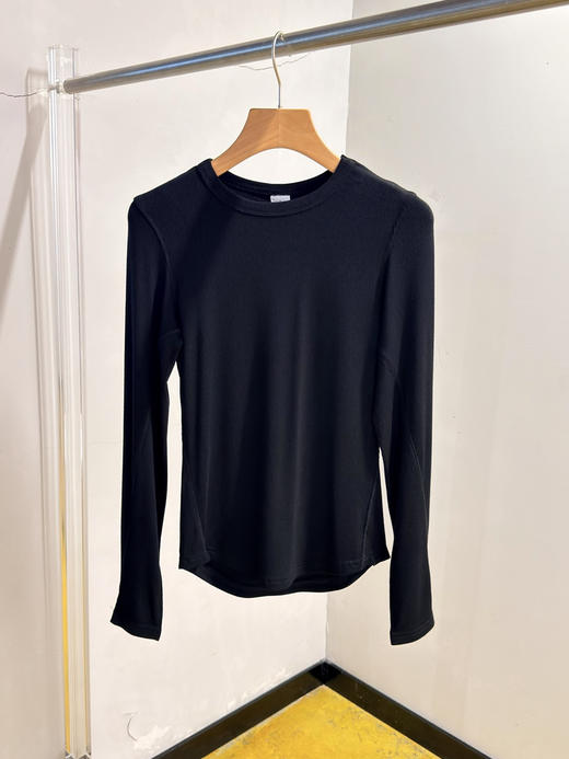 Lulu宝藏基础款显瘦打底螺纹T 商品图8