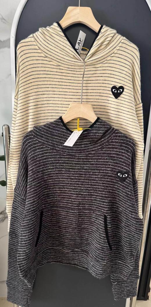 F022713黑灰细条纹宽松连帽兔绒针织衫卫衣 商品图7