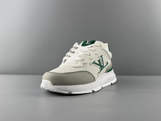 春季特惠💰680 LV 纯原版本 # 驴家 秋冬男士系列 Classic 牛皮革 圆头系带 低帮 生活休闲鞋 商品图1