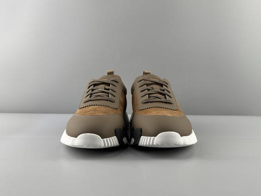 春季特惠💰650 纯原版本 # HERMES 爱马仕 Bouncing KHEA运动鞋 绒面革 圆头系带 平底 跑鞋 低帮 生活休闲鞋 男女同款 商品图5