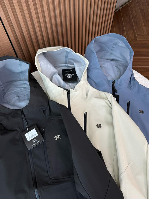 可 隆 26新品男女透气软壳户外登山露营夹克运动外套 商品图6