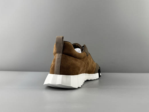 春季特惠💰650 纯原版本 # HERMES 爱马仕 Bouncing KHEA运动鞋 绒面革 圆头系带 平底 跑鞋 低帮 生活休闲鞋 男女同款 商品图3