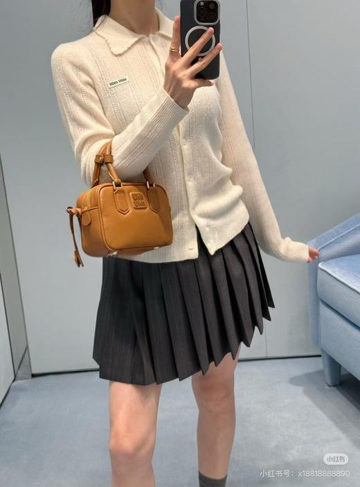 缪缪 最新款 米白色长袖针织开衫（MM） 商品图4