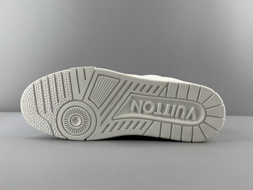 春季特惠💰720 LV 纯原版本 # 驴牌 Trainer 经典配色 全白武士压花 商品图4