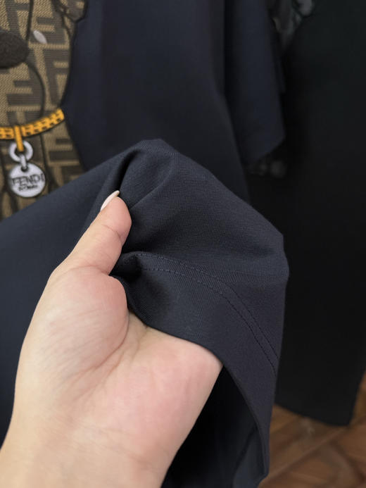 分迪 2026新款短袖棕色FF提花小狗棉质圆领休闲T恤 商品图2