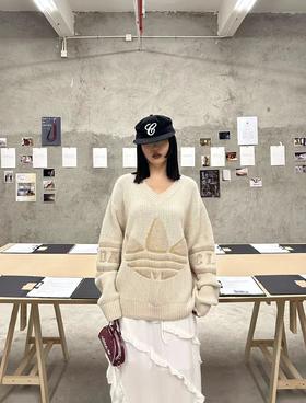 F022770新款v领三叶草运动休闲针织毛衣