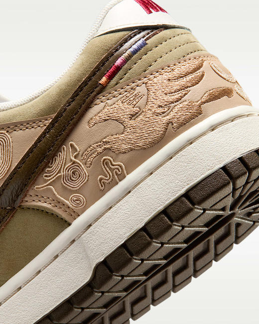 Nike 耐克Dunk Low SE "CNY" 马年限定脱缰系列男IQ1118-220 商品图6