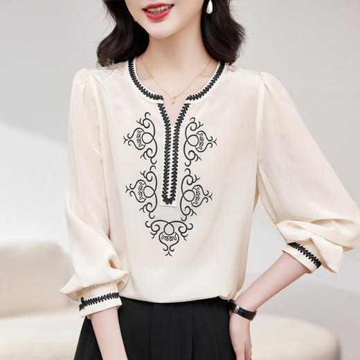 KQ-洋气减龄复古重工刺绣V领系带灯笼袖衬衫女宽松休闲百搭度假上衣 商品图1