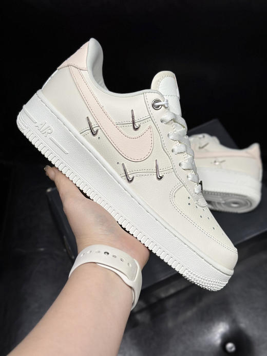 春季特惠💰340 Nk Air Force 1 空军系列 经典复古风格 防滑轻便 低帮 板鞋 男女同款 商品图3