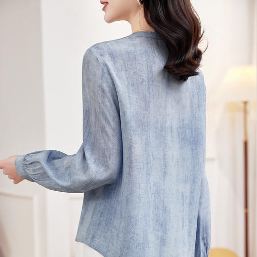 KQ-春装2026年新款时尚减龄桑蚕丝显瘦休闲女士衬衣圆领百搭气质衬衫 商品图1