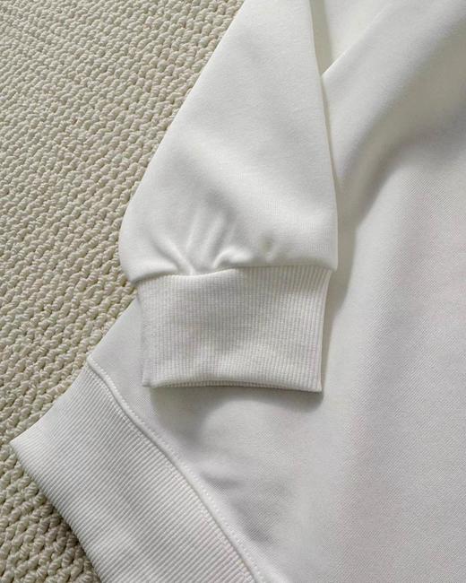 F022704早春新年红系列刺绣落肩宽松款圆领卫衣 商品图14