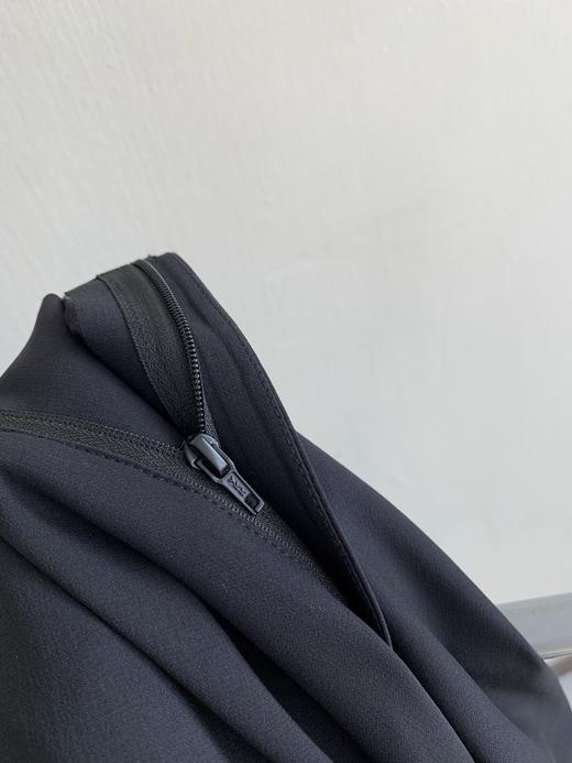 点此购买 可隆春秋季男士商务休闲防泼水软壳裤 bk 340959 商品图11