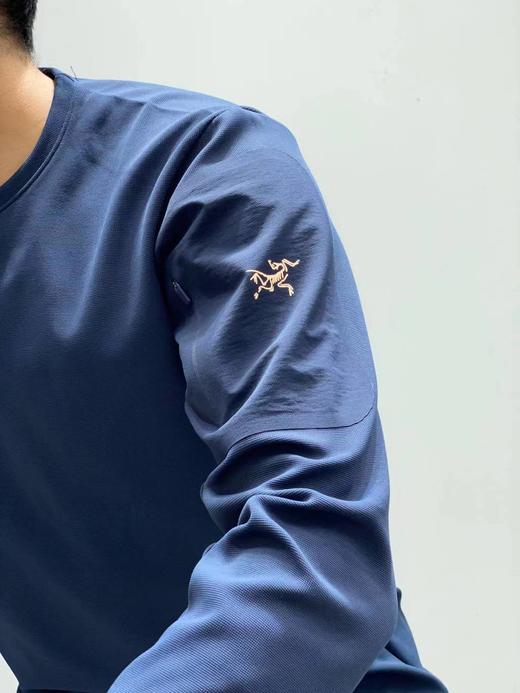 F022749城市机能户外长袖圆领T恤休闲长袖袖臂贴袋卫衣 商品图6