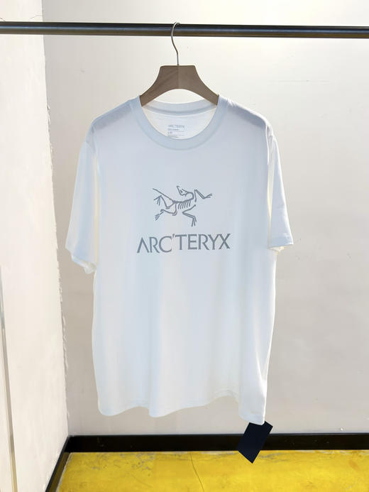 鸟家 Arc'word Logo 黑金字母印花圆领短袖T恤 商品图12