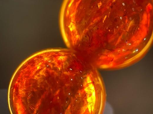 九Z离火必入｜鼎级金太阳石手串，把“阳光好运”戴在手上！鲜艳橙红砂金效应明显！赤霞鎏金浓郁鲜明，犹如落日余晖！市面天华木反级别，合作供应链是给头部鼎级直播间供货的源头，品质、性价比，直接拉满！ 商品图9