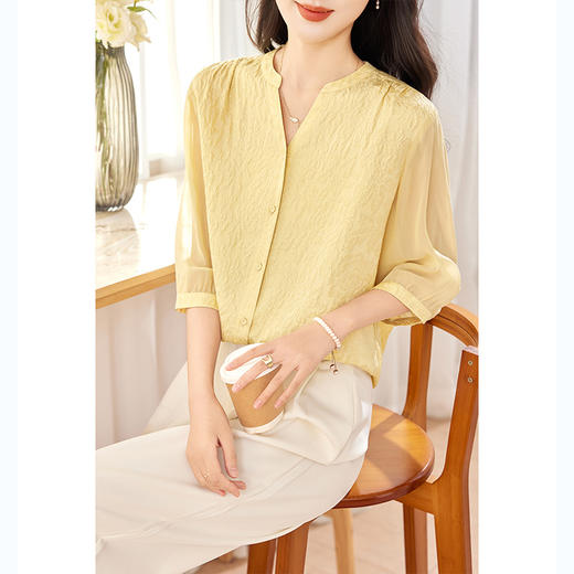 KQ-夏款2026年新款时尚休闲纽扣开衫女装五分袖紫色桑蚕丝衬衫 商品图3