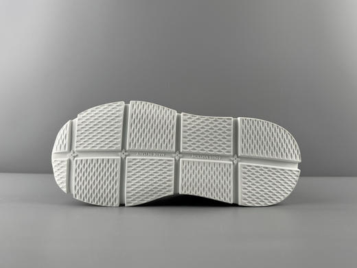 春季特惠💰680 LV 纯原版本 # 驴家 秋冬男士系列 Classic 牛皮革 圆头系带 低帮 生活休闲鞋 商品图4