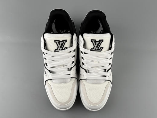 春季特惠💰720 LV鞋子 男女同款 代购品质 私人订单 驴家 Trainer 新版本 商品图7