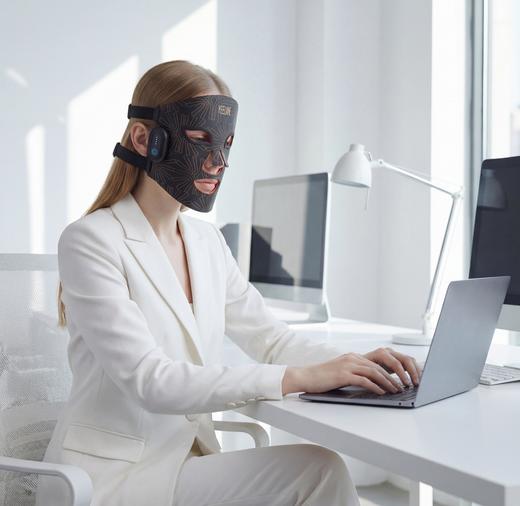 【第三代美容面罩】YEELANE LED四色光疗面罩 四重光波协同修护 272颗超强灯珠 IPX6防水 洗澡泡澡可用 食品级软硅胶材质 无线设计 商品图9