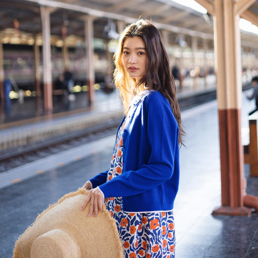 特绽放112朵/三色堇-撞色针织衫·多色撞边宽松短款开襟毛针织衫 商品图2