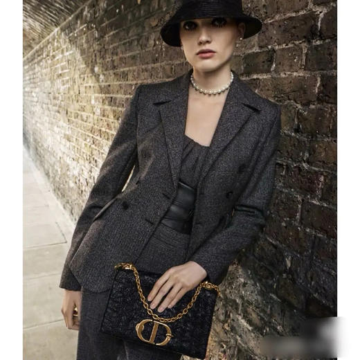 Dior 30 Montaigne 黑金 牛皮 褶皱 斜挎包 商品图2