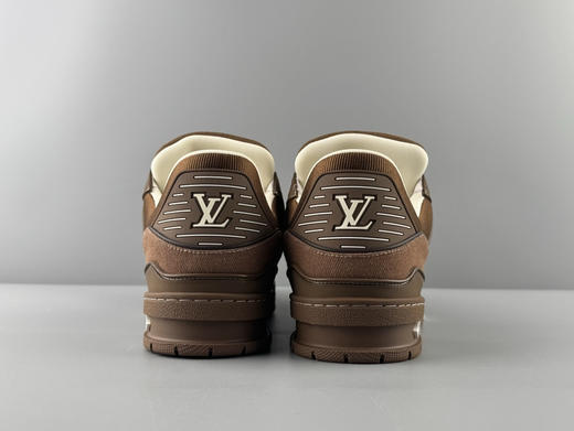 春季特惠💰720 LV 纯原版本 # 驴牌 Trainer 浅棕色牛仔压花 商品图6