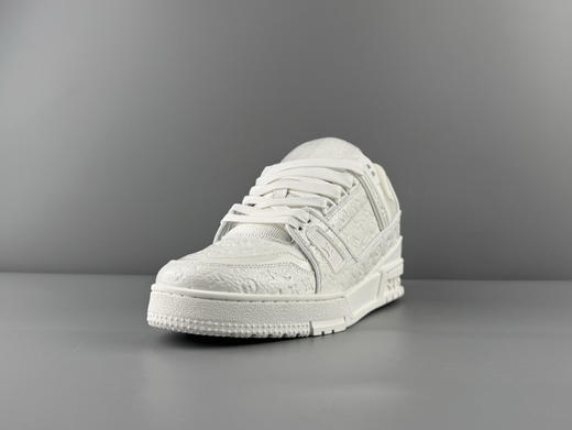 春季特惠💰720 LV 纯原版本 # 驴牌 Trainer 全白 满印印花 商品图1