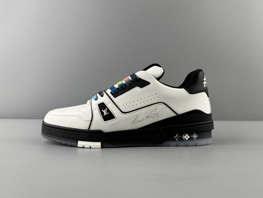 春季特惠💰720 LV 纯原版本 # 驴牌 Trainer 经典配色黑白彩虹鞋带 商品图0