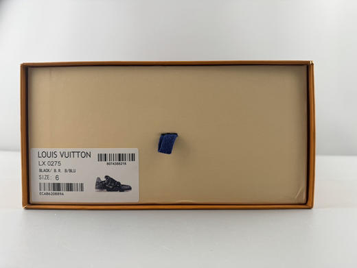 春季特惠💰720 LV 纯原版本 # 驴牌 Trainer 经典配色全黑破坏水洗牛仔 商品图8