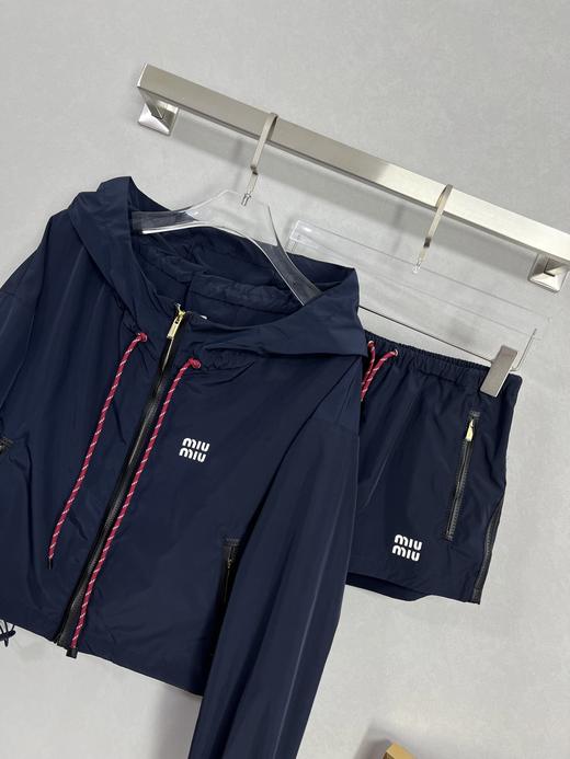 Miu缪 尼龙连帽防晒外套 春夏穿超舒服 商品图8