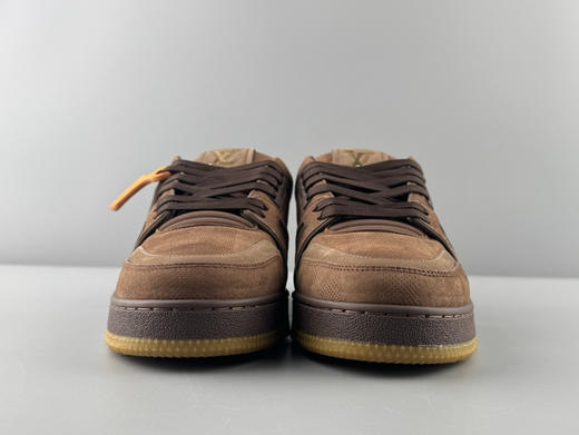 春季特惠💰720 LV鞋子 男女同款 代购品质 私人订单 驴家 Trainer 新版本 商品图5