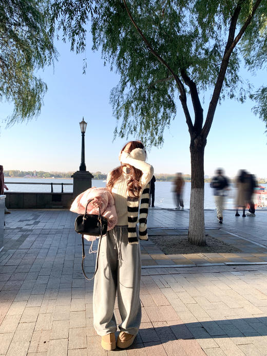 <曾小咸推荐>3.2现货秒杀！微信超特价！韩系抽绳高腰直筒休闲裤（加绒） 日常199.99 立减110 秒杀89.99！ 商品图6