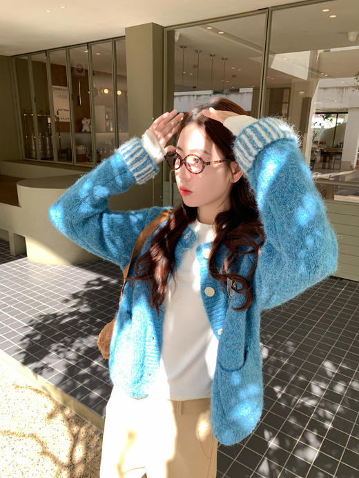 <曾小咸推荐>3.2现货秒杀！微信超特价！ 韩系宽松纽扣毛衣 日常189.99 立90 秒杀99.99！卡其色高腰直筒裤 秒杀129.99！ 商品图9