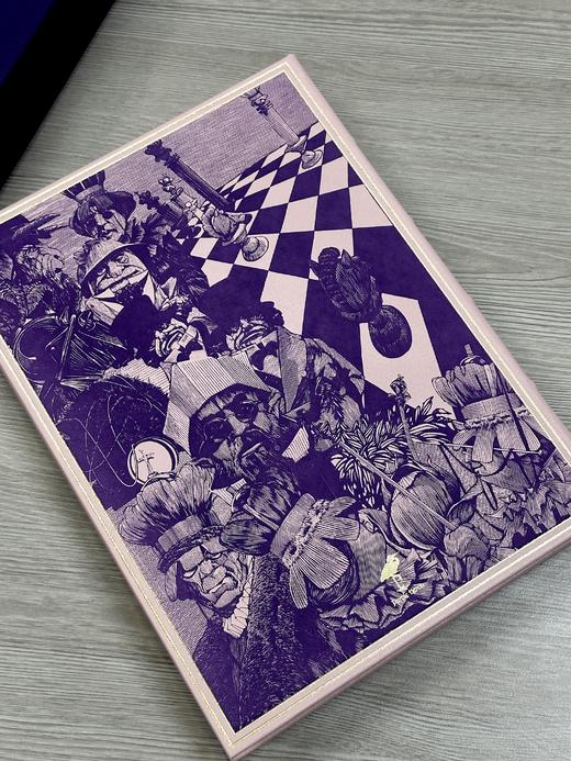 《爱丽丝漫游奇境与穿越镜中世界》薄雾粉山羊皮定制款，加赠译者签名钤印书票 商品图6