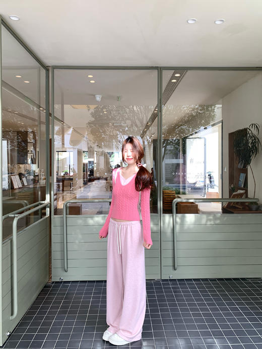 <曾小咸推荐>3.17现货秒杀 ！微信超特价！粉色V领修身显瘦毛织衫上衣 日常209.99 立减120 秒杀89.99！！粉色高腰直筒裤（加绒）秒杀79.99！ 商品图6